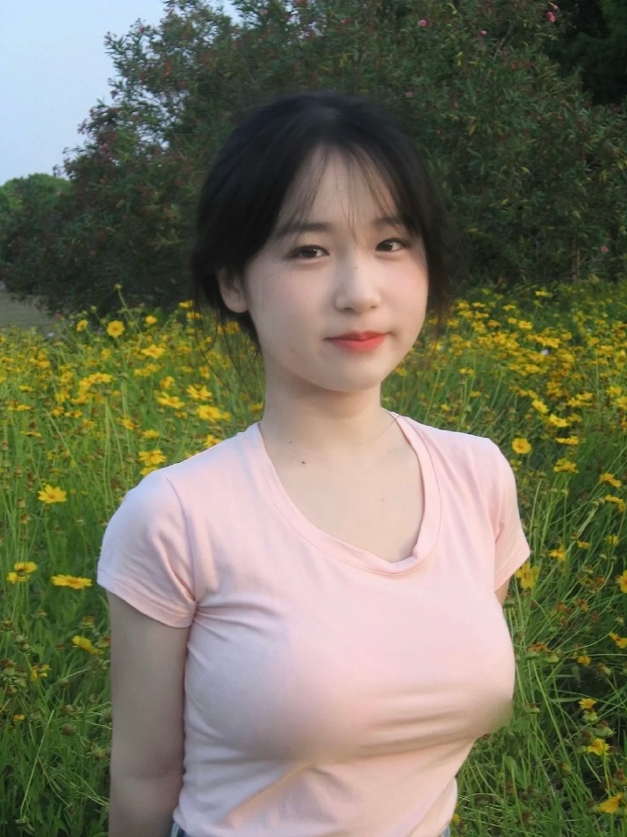 人人操夜夜操老女人-人人操夜夜操老女人春节版V(图1)