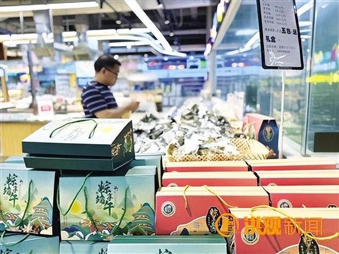 鲜肉粽、红豆粽、咸蛋黄肉牛八宝杂粮粽……舌尖上的端午你“粽”意哪一款？(图1)